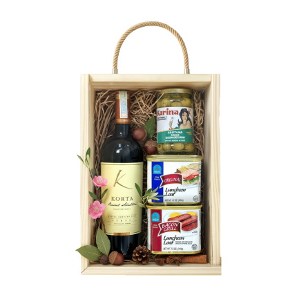 Set Quà Signature SNT03 – Rượu Vang, Olive & Thịt Hộp